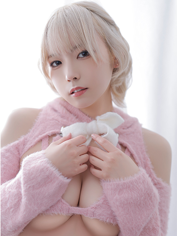海老名ハナ